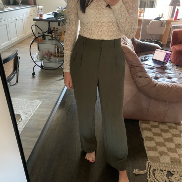 Aritzia Pants - Aritzia Effortless Pant (10)